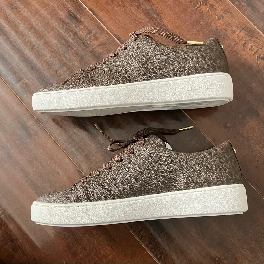 *NIB* Michael Kors Women's Keaton Logo Sneakers